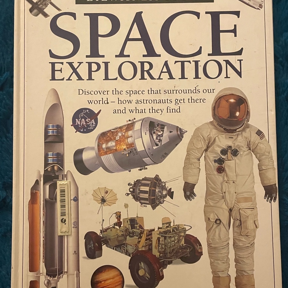 Lot of 2- Space Exploration Book & 1000 facts about space
